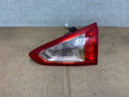 2008-2012 Infiniti Ex35 Right Passenger Tail Light Inner OEM AA6317 DW0