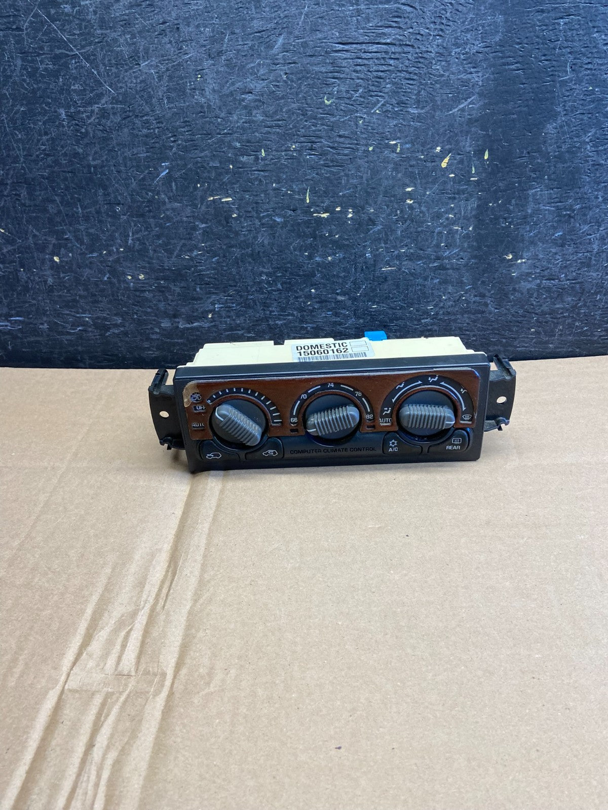 2000 - 2002 Chevrolet Tahoe Yukon A/C Heater Climate Control 15060162 ai5942 DG0