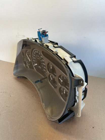 1999 to 2002 Chevrolet Silverado Sierra Cluster Gauge Speedometer ECM AG1033 DG2