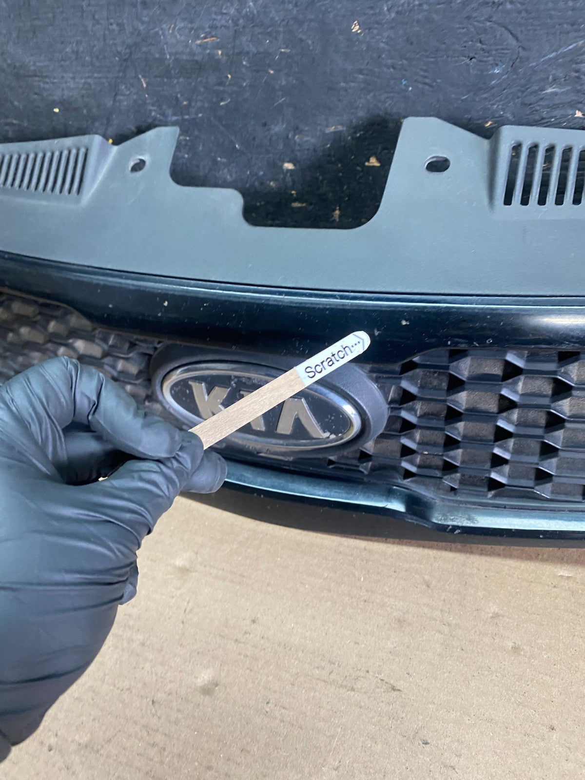 2010 to 2012 Kia Forte Koup Front Upper Grill Grille OEM S1330 DG5