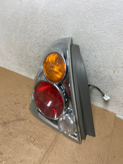 2002 2003 2004 Nissan Altima Tail Light Left Driver Lh Side AI4751 LK1
