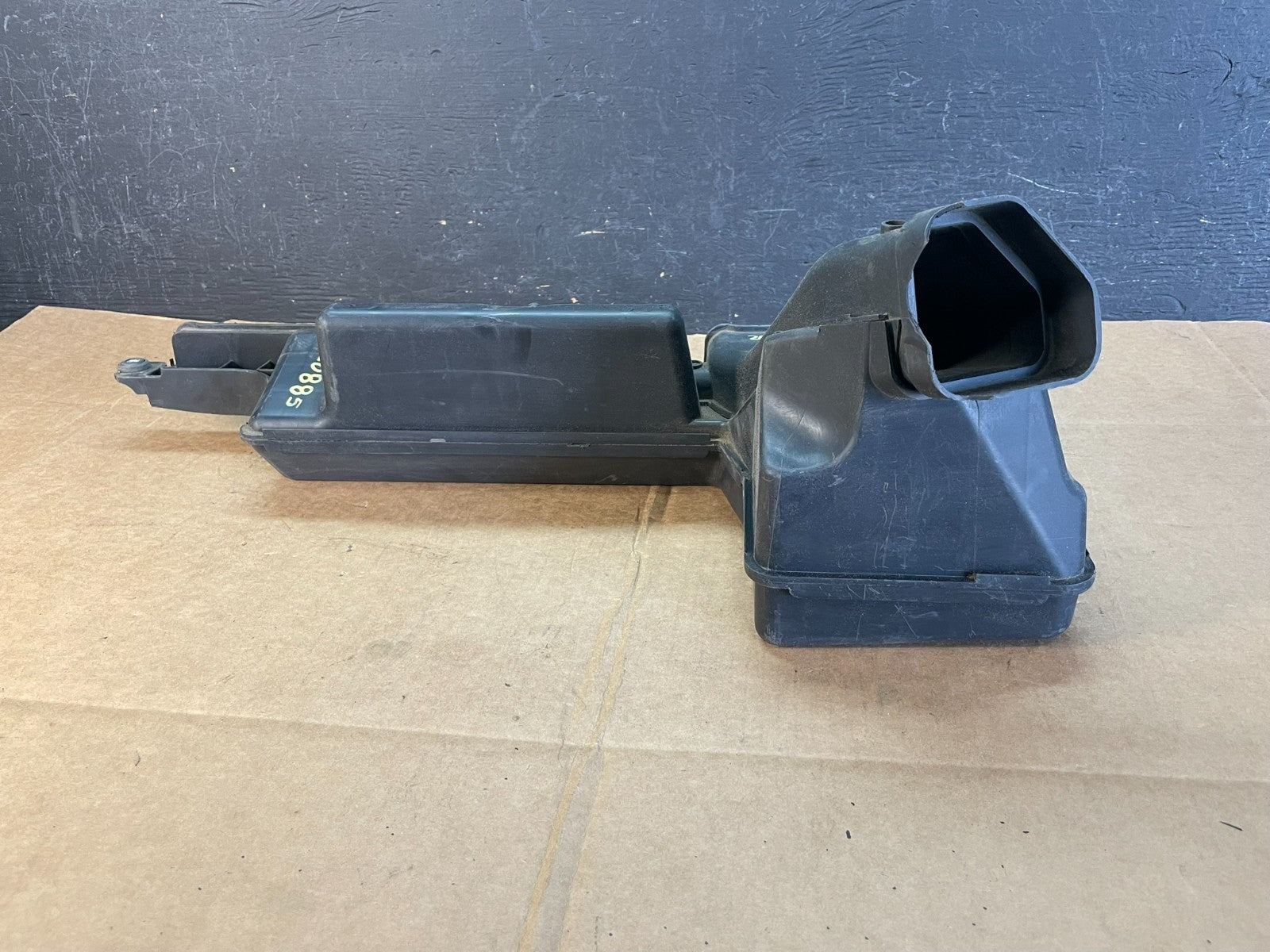 2013-2016 Nissan Pathfinder Upper Air Intake Duct ae0885 DG3