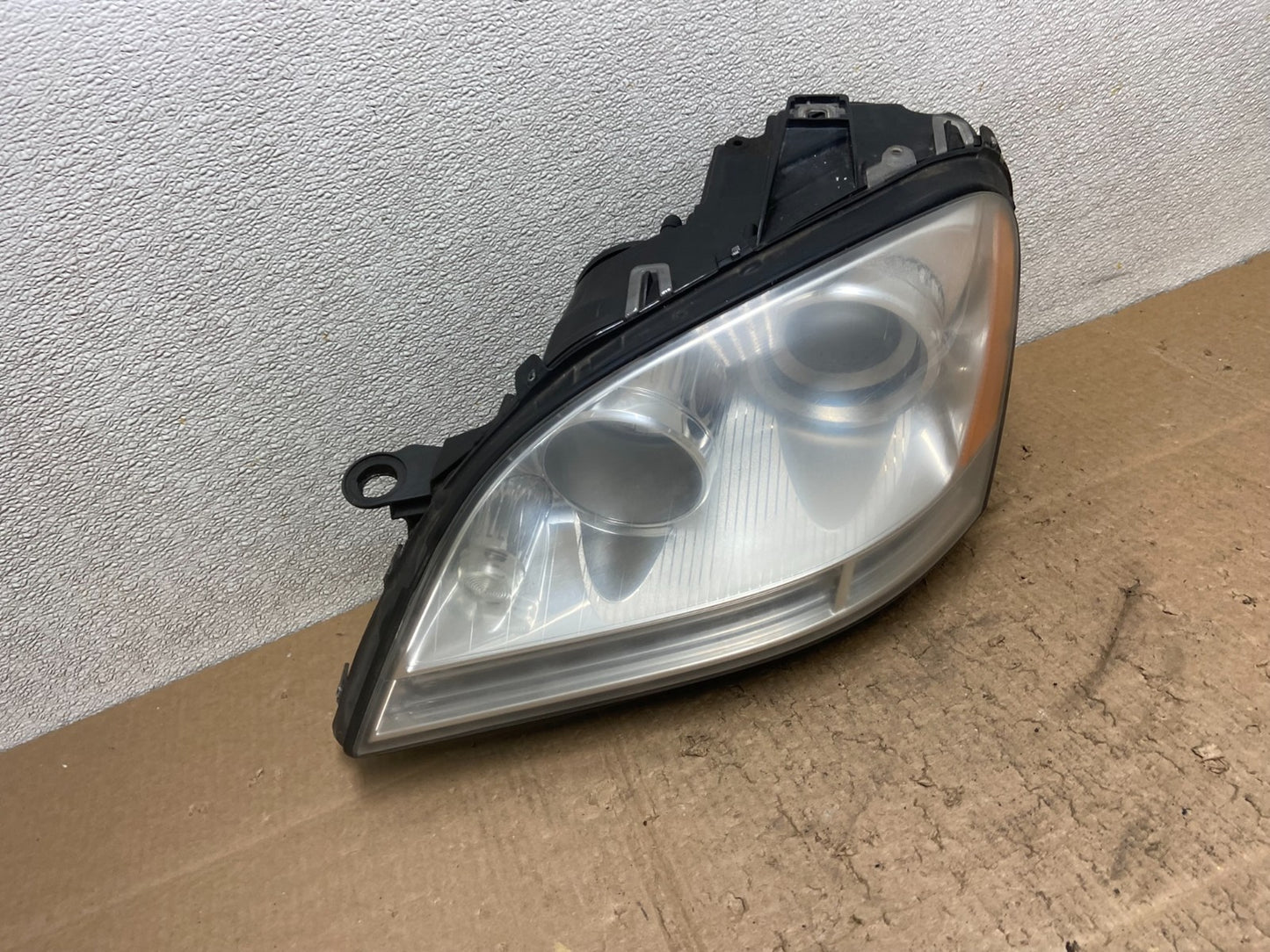 Halogen 2006-2009 Mercedes-Benz ML-Class Headlight Left Driver LH OEM Z1021 DW2