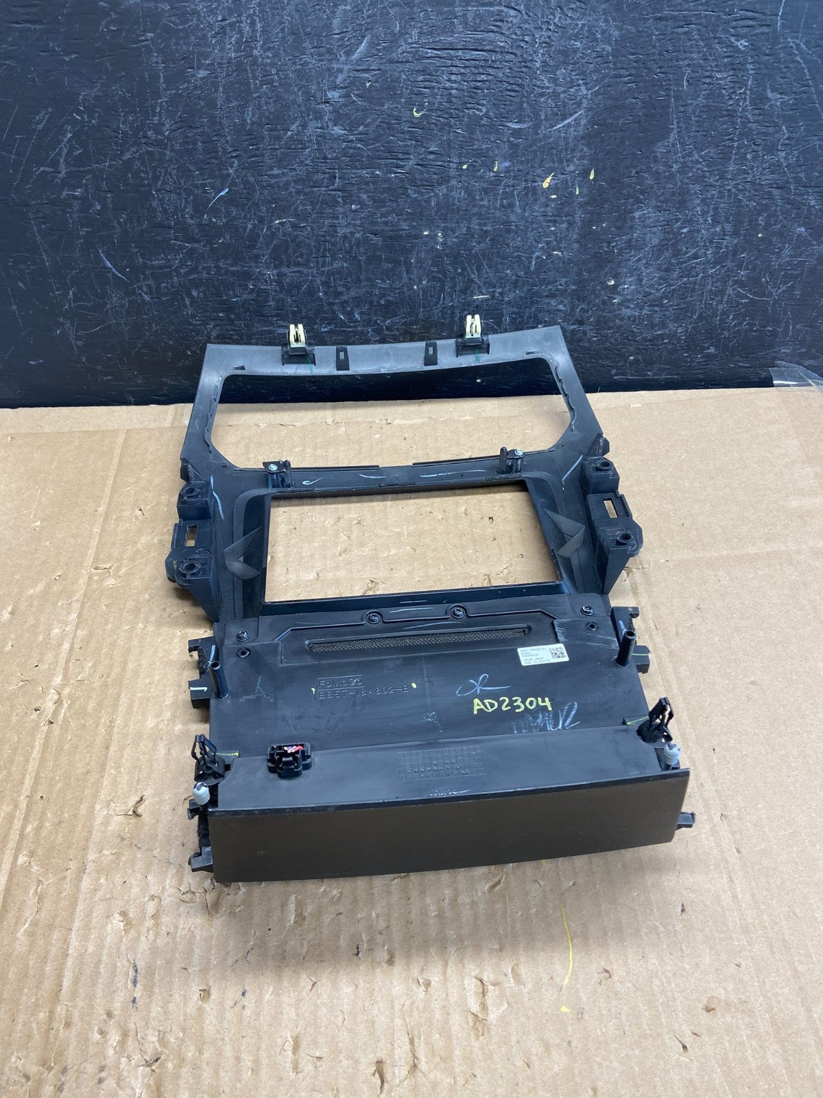 2013-2015 Ford Explorer Radio Heater Climate A/C Control Bezel Trim AD2304 DG4