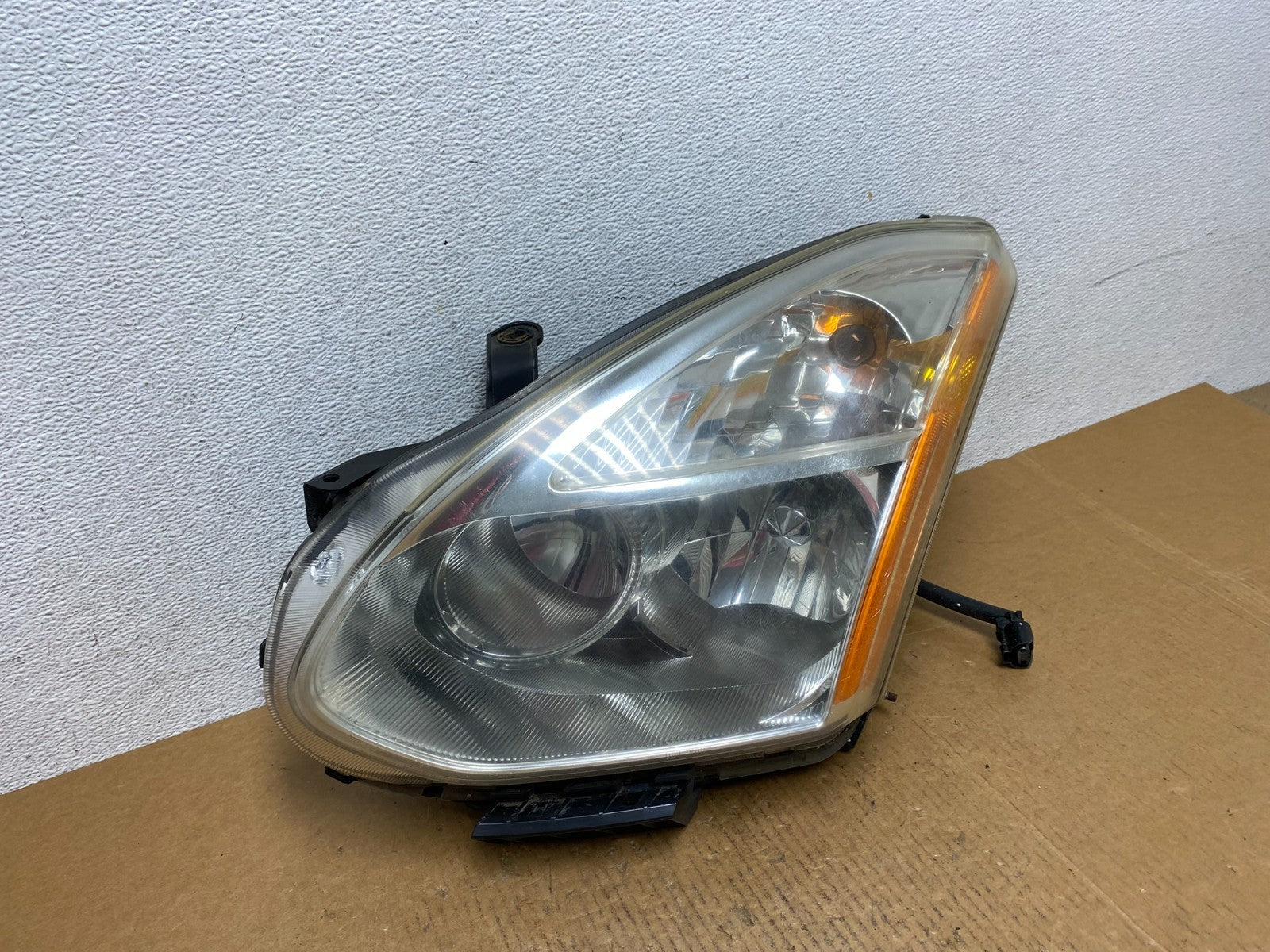 2008 to 2013 Nissan Rogue HID Xenon Headlight Left Driver Lh Side AE0425 DW2