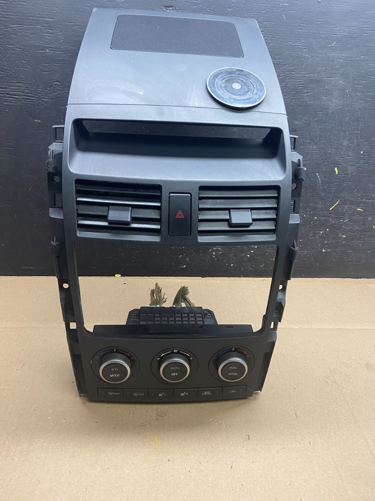 2007 - 2009 Mazda CX-9 Radio Dash Trim Bezel W/Vent AC Climate Control t9158 DG0