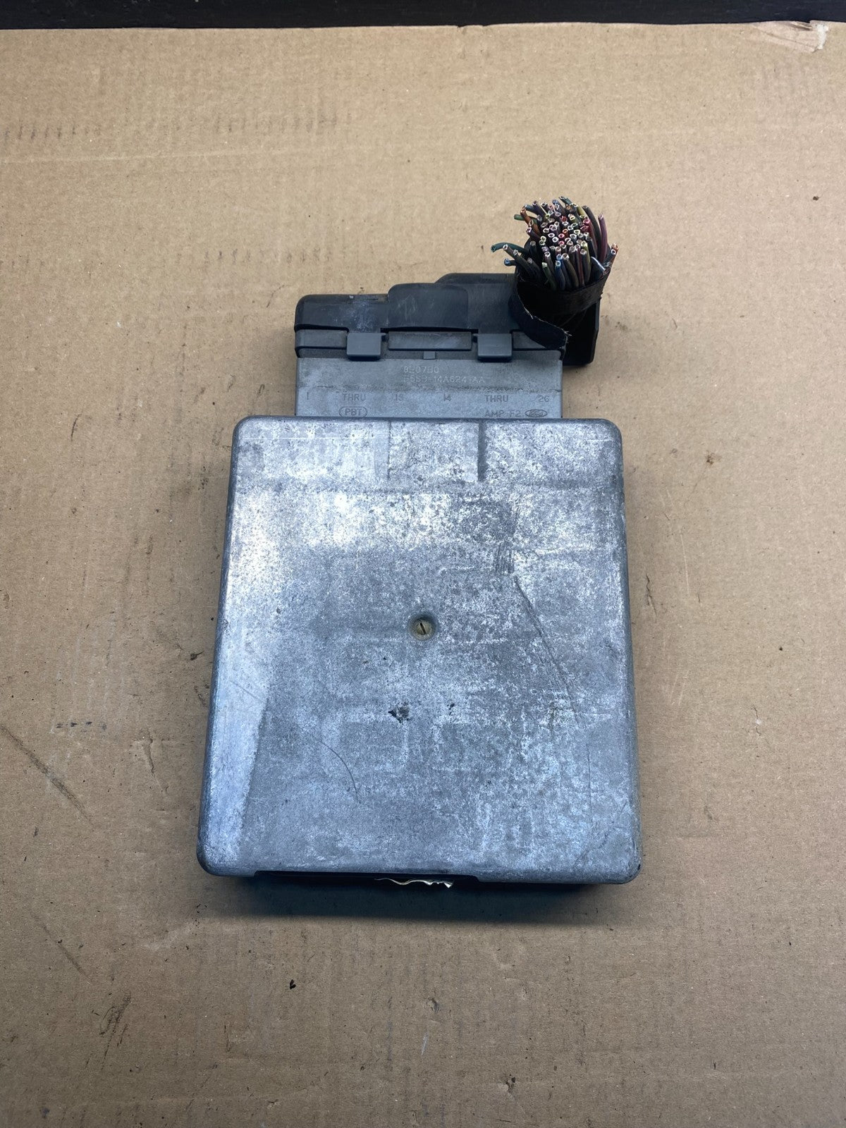 1998 1999 Ford Econoline E250 Van 5.4L ECM Engine Control Module ECU ah4769 DG0