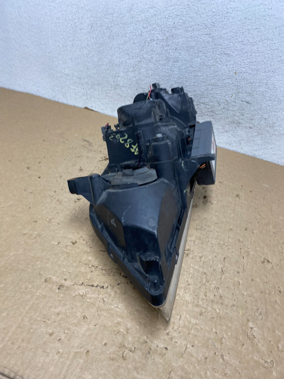 1999 to 2001 Acura RL Right Passenger RH Side Xenon HID Headlight AF8283 DG9