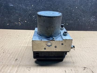 2006 to 2010 BMW 325i ABS Anti-Lock Brake Pump 3451 6775440-01 V2323 DG2