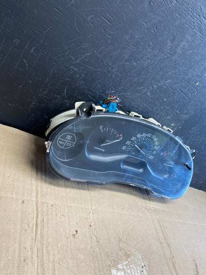 1999 2005 Buick Century Dash Speedometer Cluster Gauge AD7162 DG2