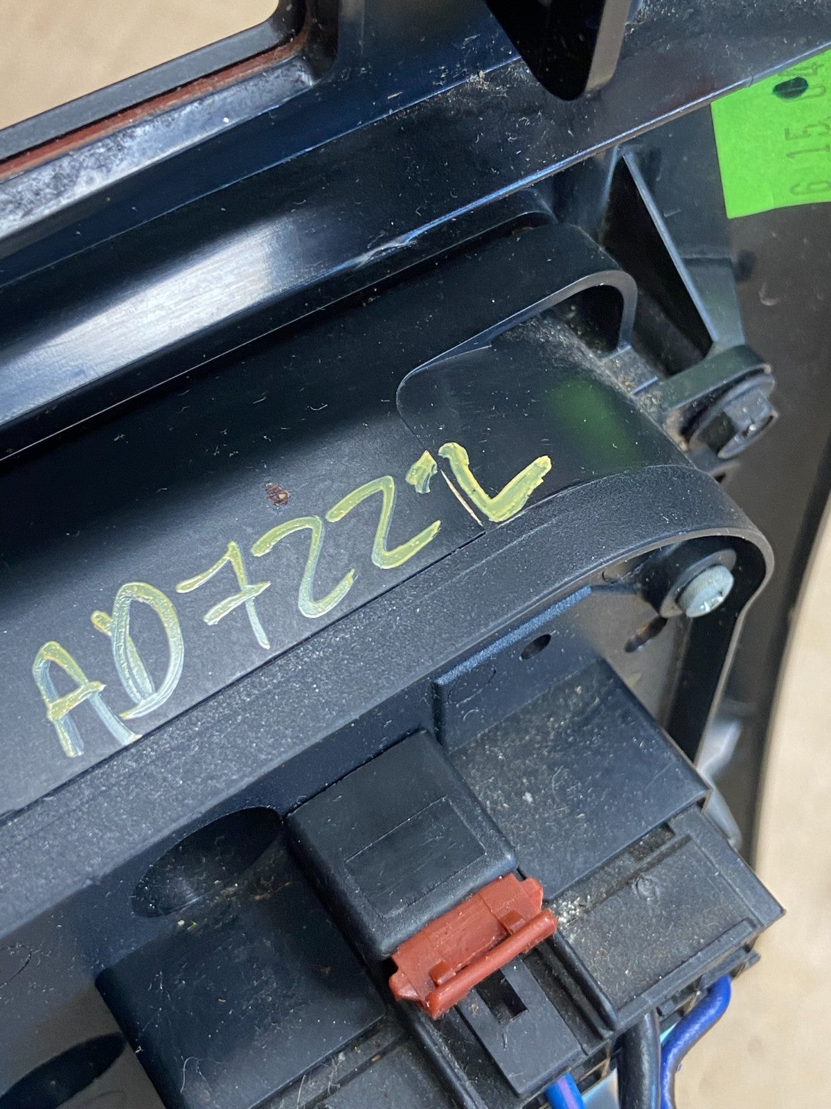 2005-2009 Dodge Durango Heat AC Climate Temp Control Radio Bezel ad7222 DG7