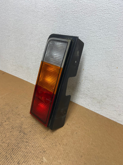 2003 to 2004 Hummer H2 Left Driver LH Side Tail Light AE0251 LK1