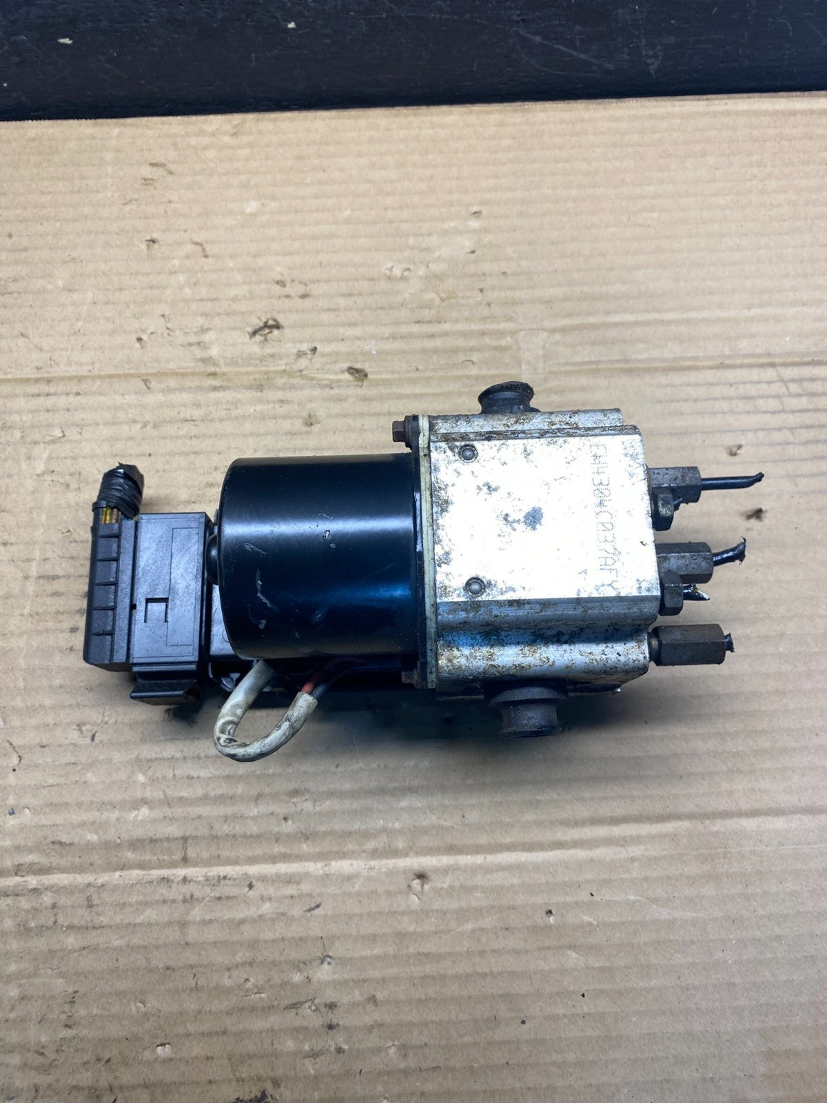 2004 2007 Ford E250 E350 Econoline Anti-Lock ABS Antilock Brake Pump ae6243 DG1