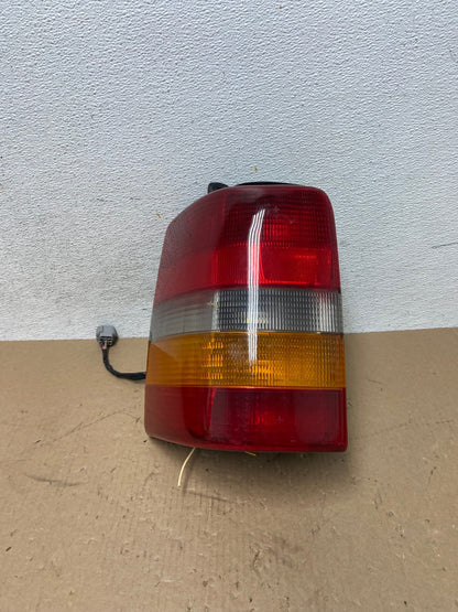 1993-1998 Jeep Grand Cherokee ZJ Left Driver Side Tail Light AD7712 LK0