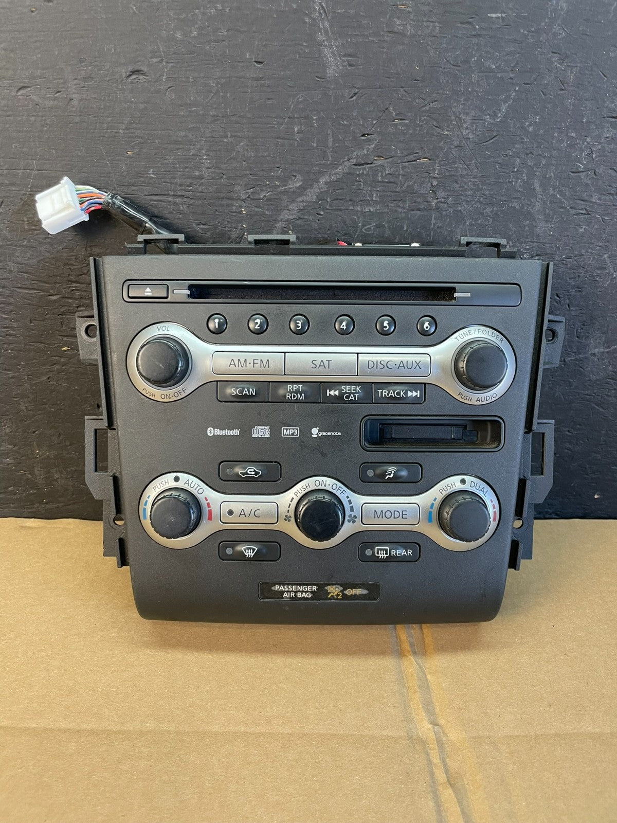 2011 - 2014 Nissan Murano AM FM Radio CD Climate Control Panel AC5250 DG0