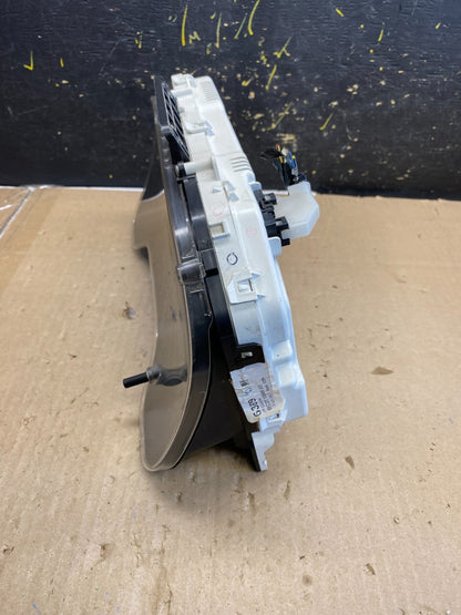 2011 Ford E150 VAN Gauge Speedometer Cluster bc2t-10849-ad AB2101 DG4
