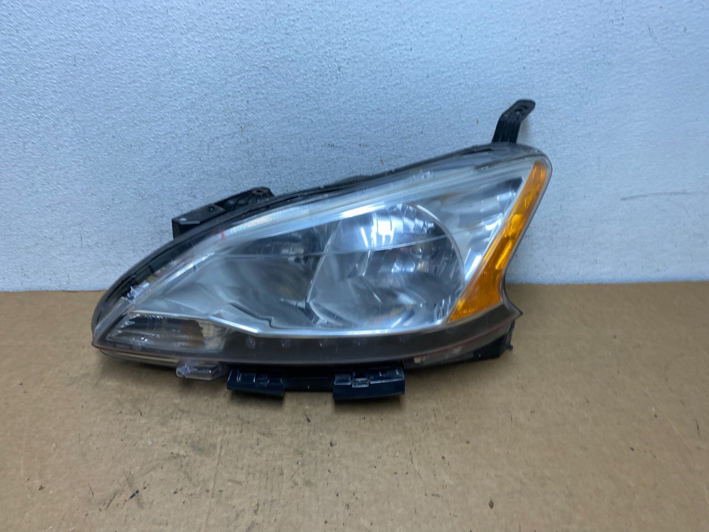 2013 - 2015 Nissan Sentra W/LED Halogen Left Driver LH Headlight AD5216 DW0
