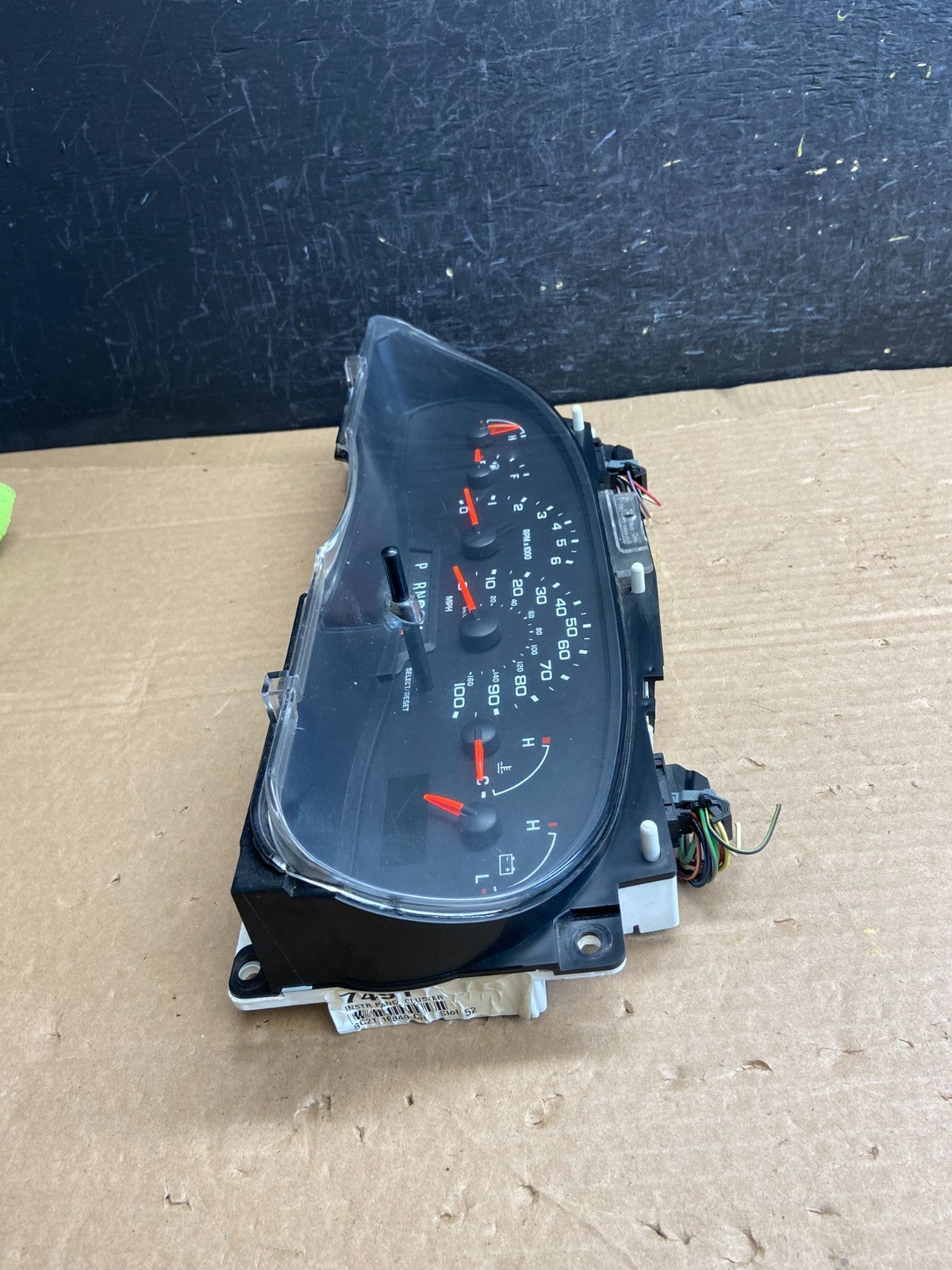 2006 Ford E350 Gauge Speedometer Cluster AF2538 DG2
