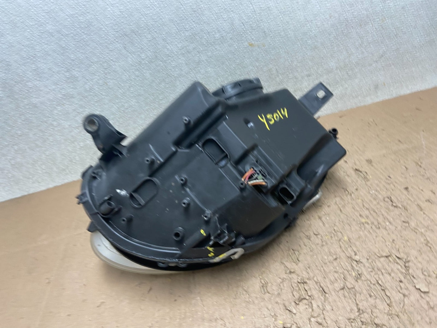 Halogen 2006 2010 Mercedes W251 R-Class Right Passenger Headlight OEM Y5014 DW8