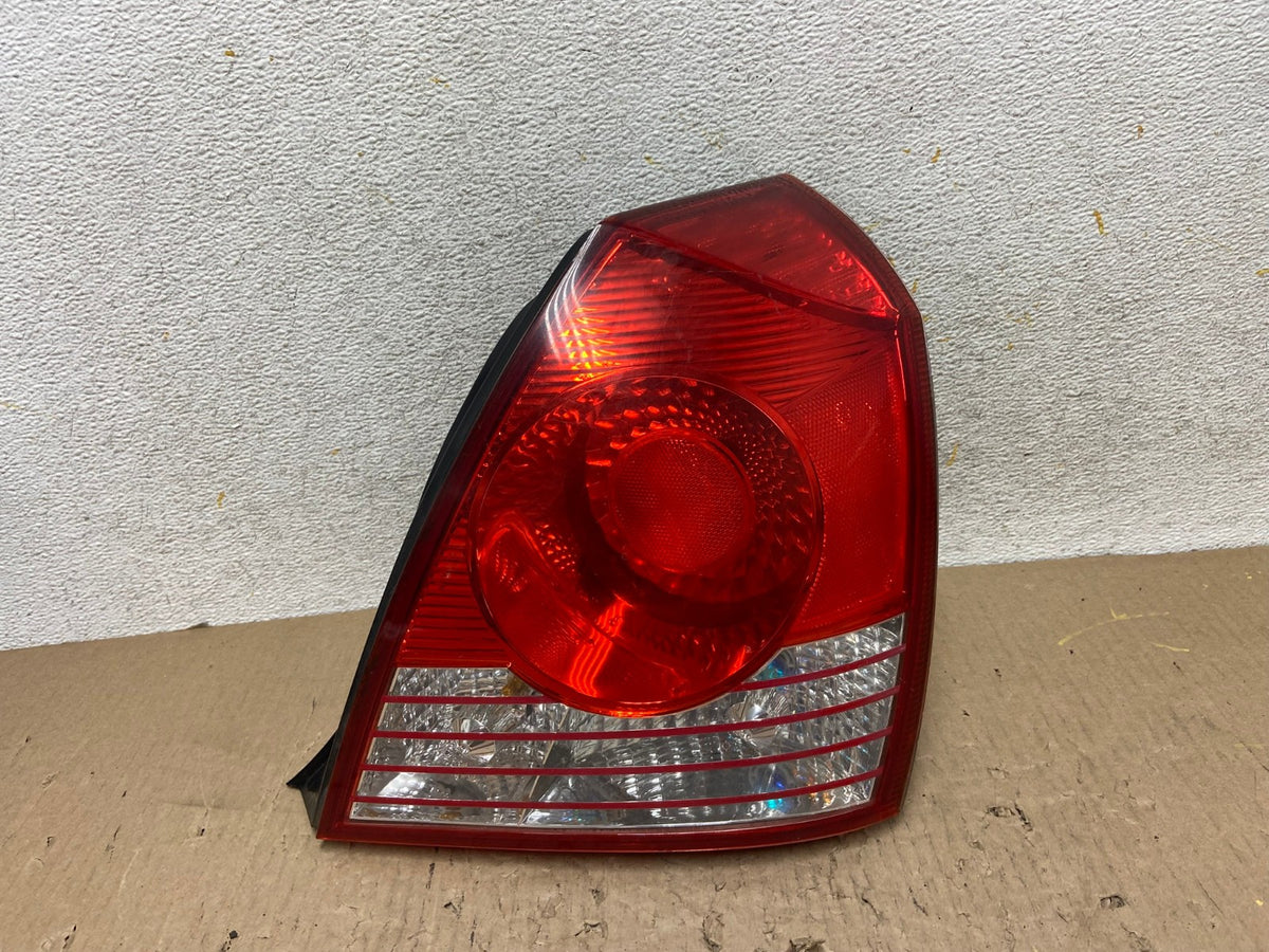 2004 2005 2006 Hyundai Elantra Sedan Right Passenger Tail Light AH6017 LK0