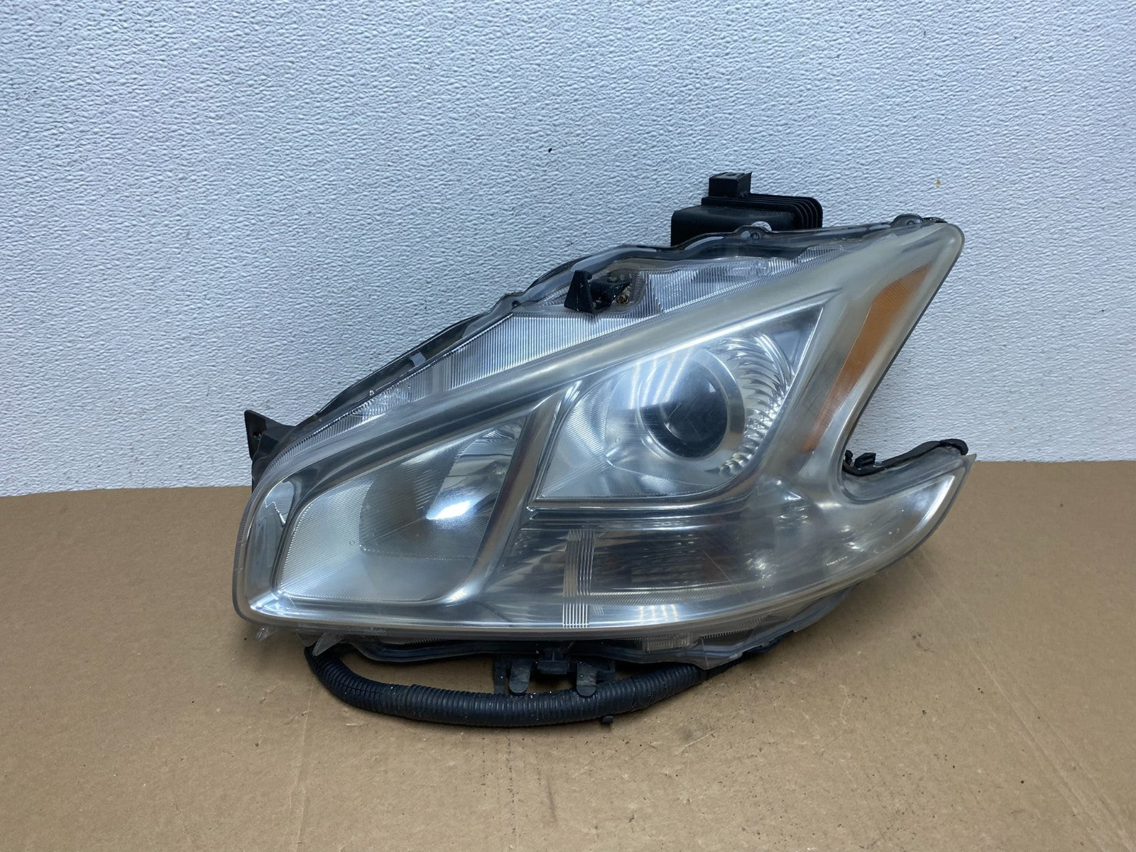 Halogen 2009 to 2014 Nissan Maxima Left Driver LH Side Headlight AC5638 DW0