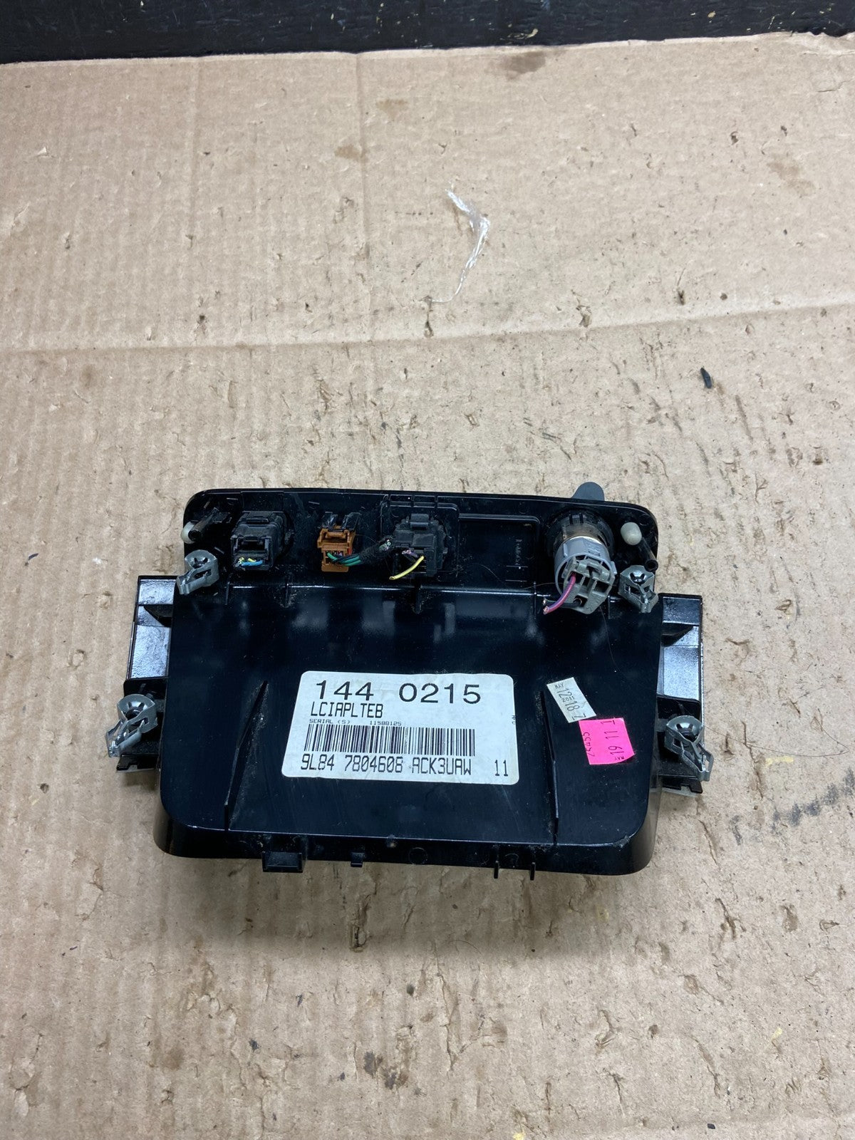 2008-2012 Escape Mariner Front Dash Line In USB Outlet Traction Bezel y7765 DG3