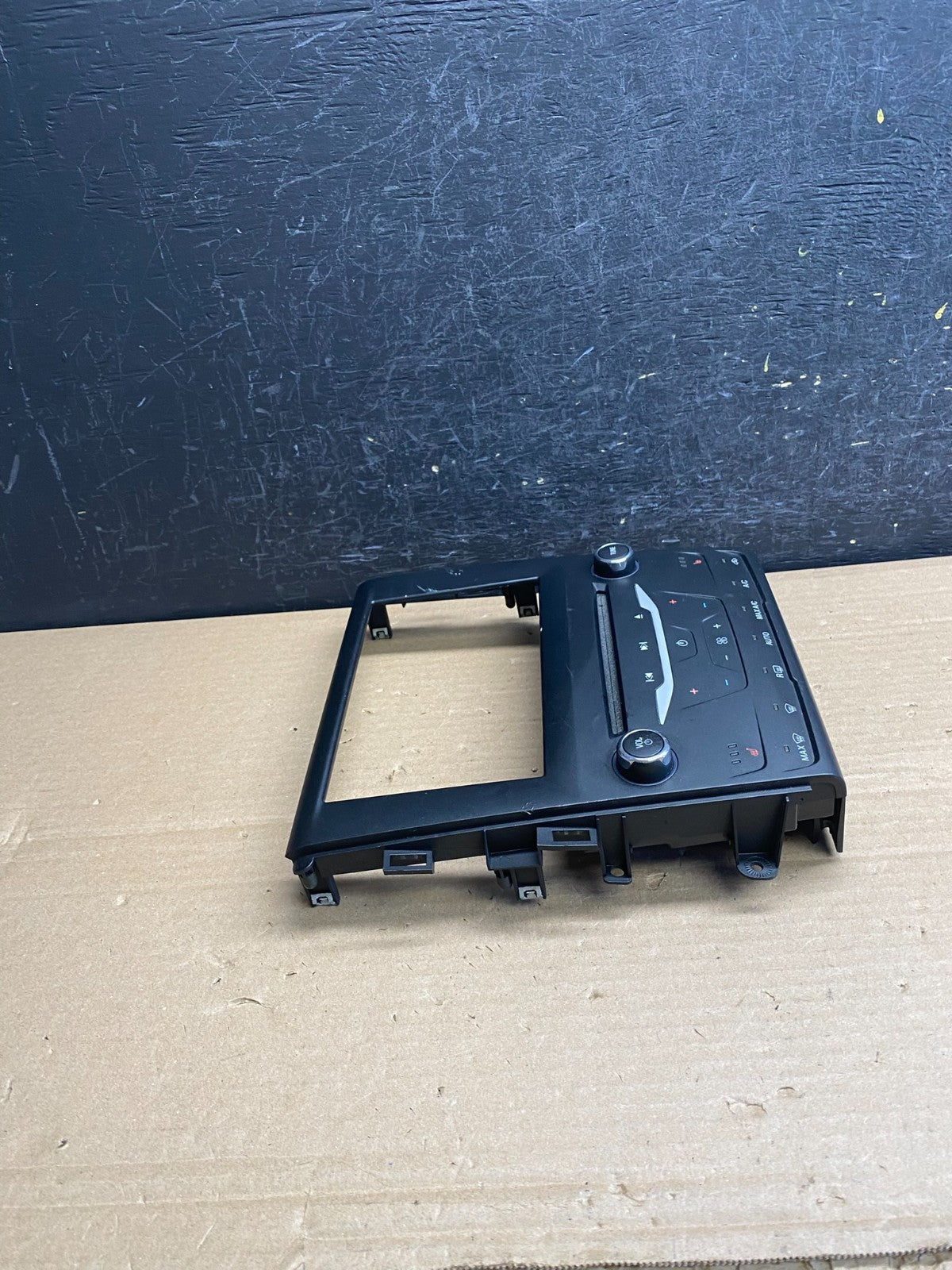 2013 - 2015 Ford Fusion Radio Climate Control A/C Control AG0117 DG1