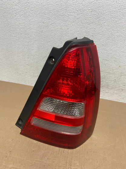 2003 2004 2005 Subaru Forester Right Passenger Rh Side Tail Light AE4984 LK0