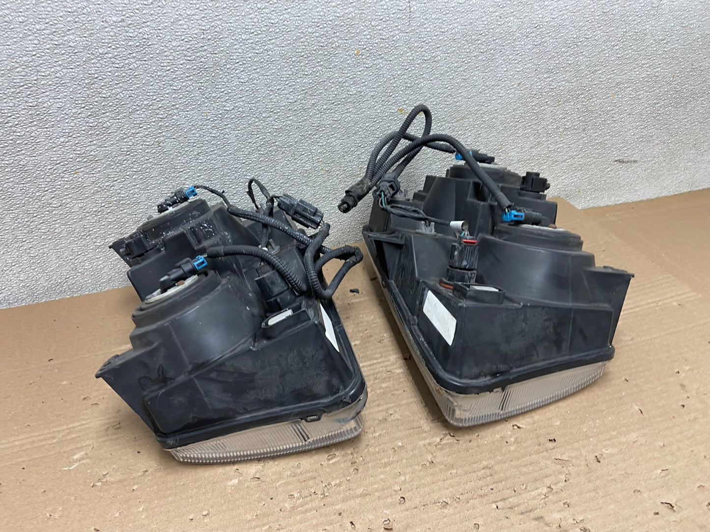 2005 2006 2007 Chrysler 300 Left+Right Halogen Headlights AB1215 DW10