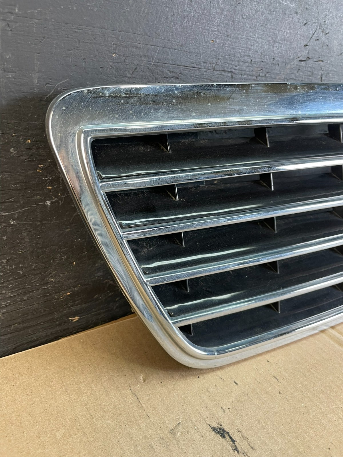 2000 to 2003 Mercedes Benz E-Class E320 E55 Front Upper Grill Grille AB79962