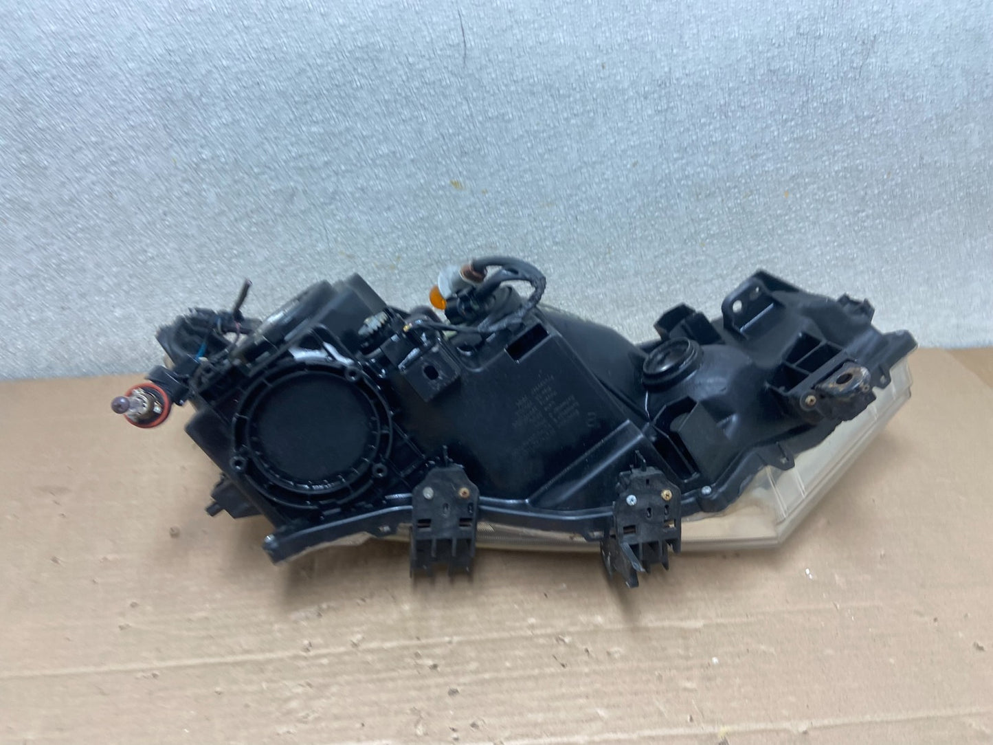 2012 to 2017 Nissan Quest Left Driver LH Side Headlight Halogen Oem AA8761 DW5