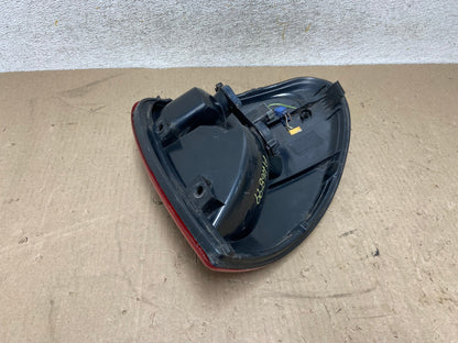 2004 to 2007 Dodge Grand Caravan Left Driver Lh Tail Light AH6899 LK4