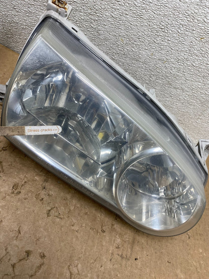 2001-2002 Toyota Corolla Left+Right Side Halogen Headlights V3834 DW6