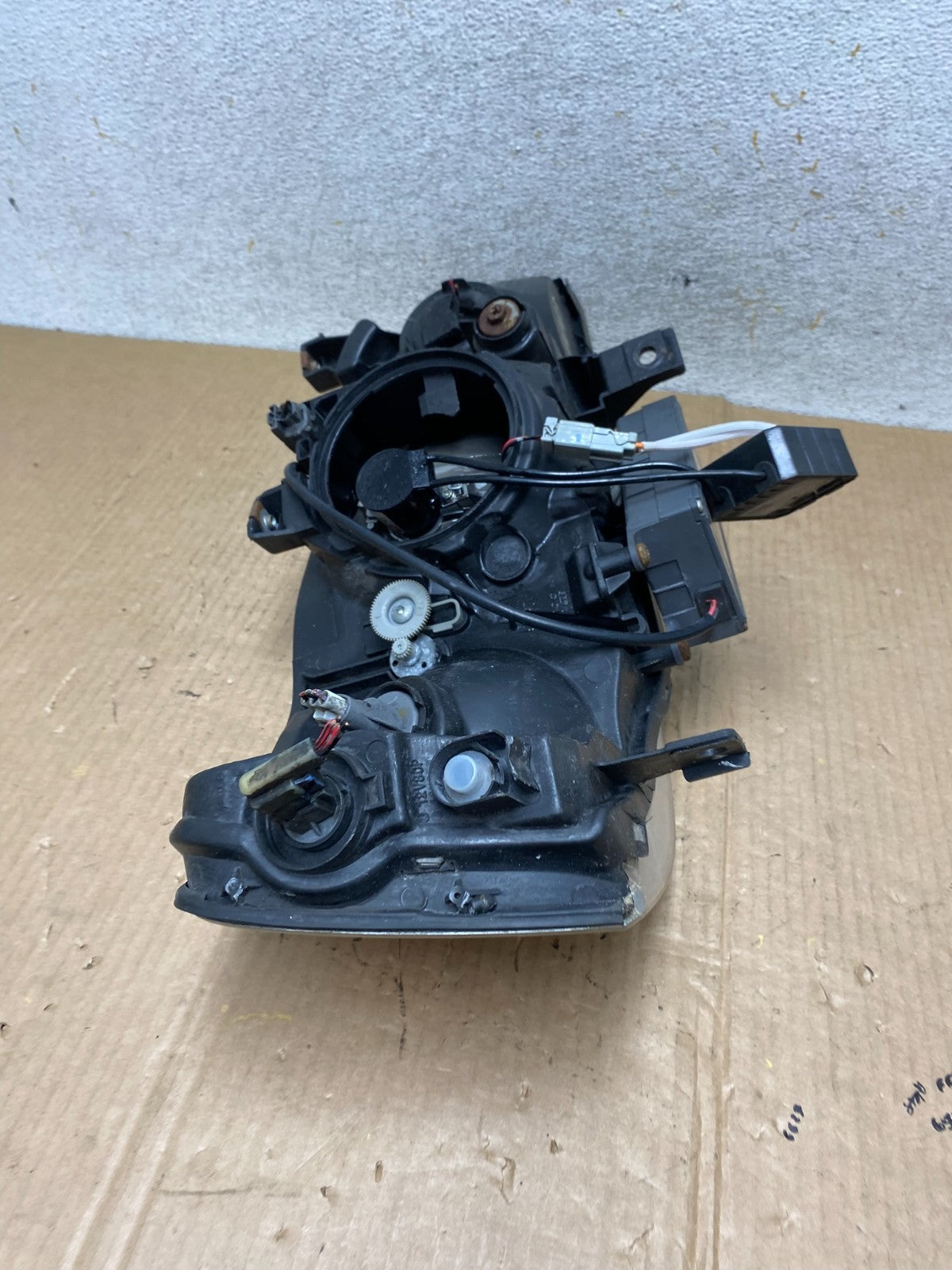 1999 to 2001 Acura RL Left Driver LH Side Xenon HID Headlight AI6663 DW8