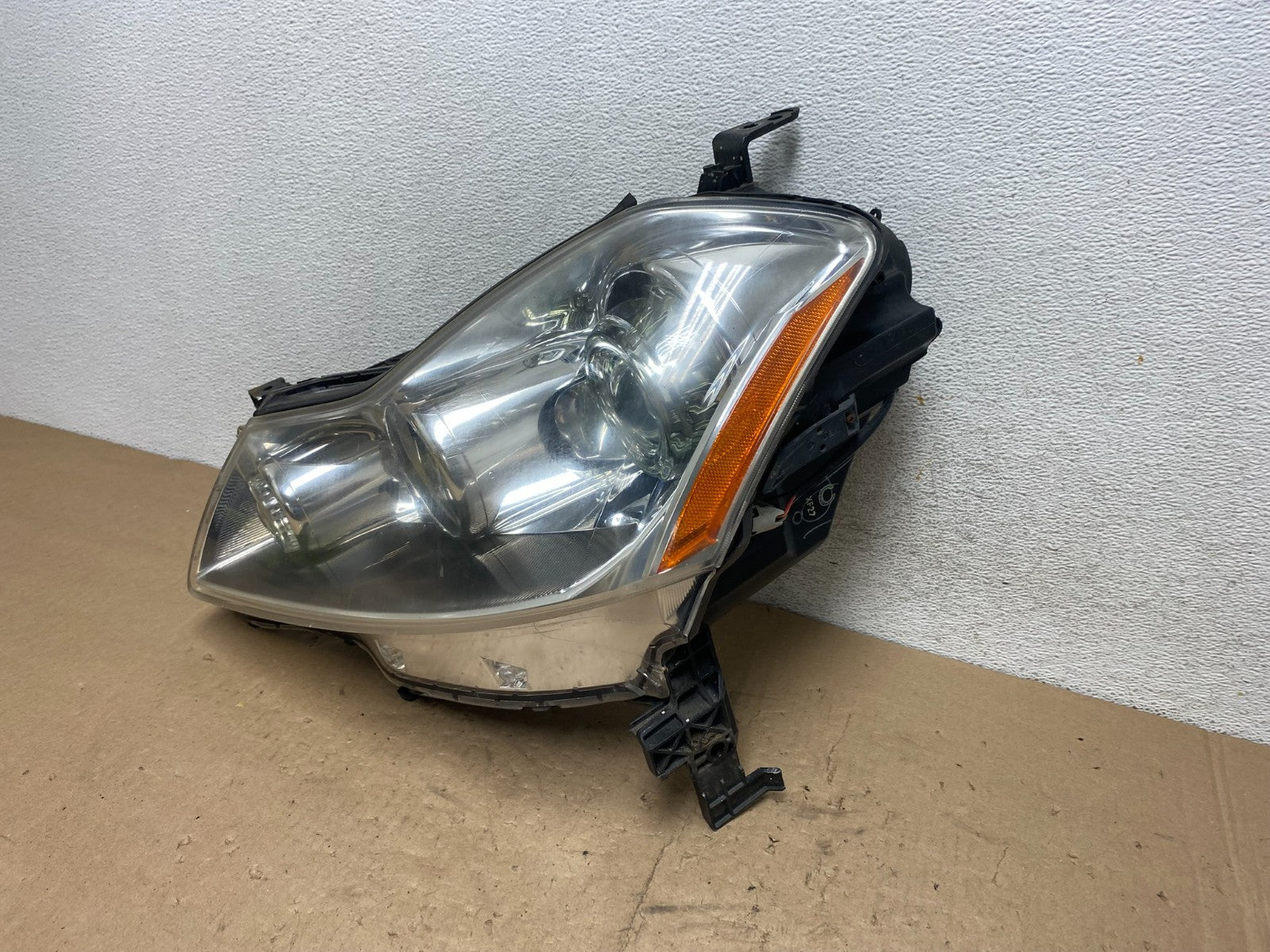 2006 to 2010 Infiniti M35 Left Driver Side Hid Xenon Headlight AG5603 DW1