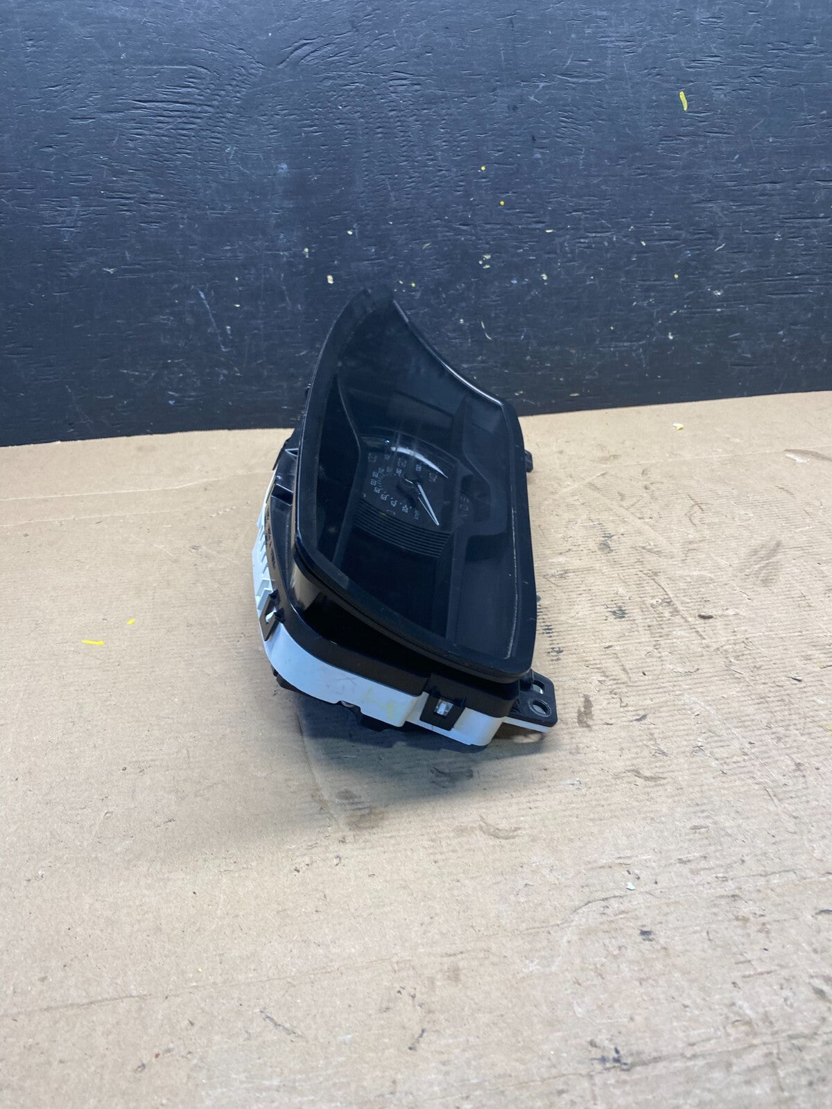2013 Lincoln MKS Speedometer Instrument Gauge Cluster N7568 DG2