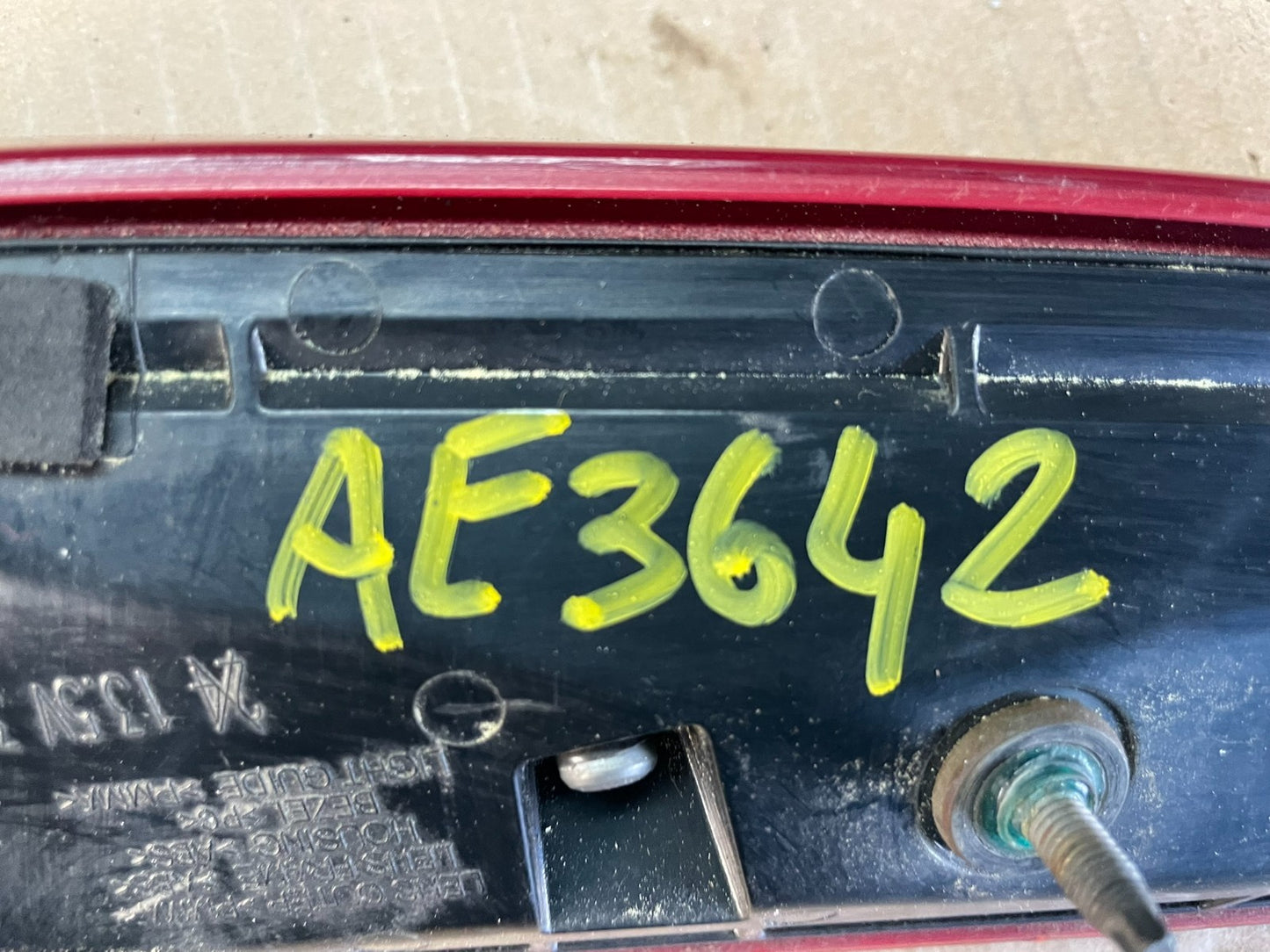 2013 to 2017 Cadillac XTS LED Third 3rd Center Tail Trunk Light AE3642 DG7