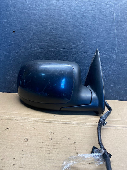 2003 to 2006 Gmc Yukon Right Passenger Turn Signal View Door Mirror AE8106 DG0