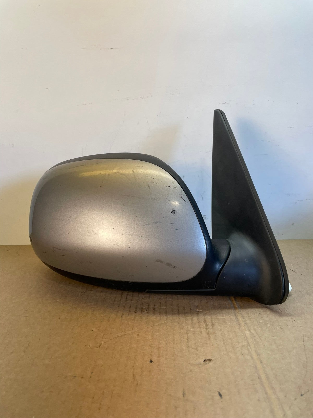 2001 to 2006 Toyota Sequoia Right Passenger View Door Mirror AH6328 LK0