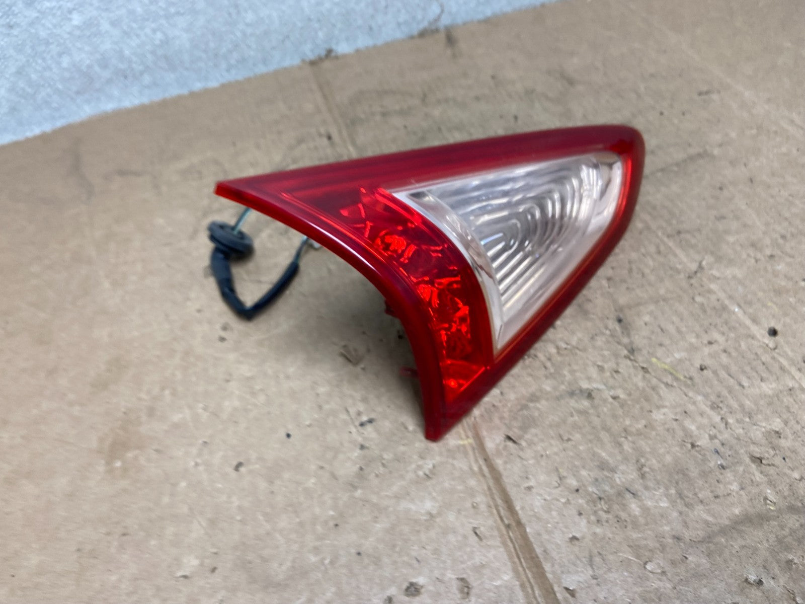 2008-2012 Infiniti Ex35 Inner Left Driver LH Side Tail Light OEM AA2586 GD2