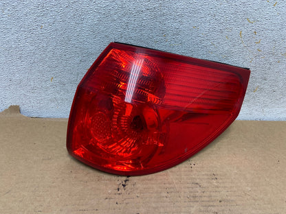 2006 - 2010 Toyota Sienna Right Passenger Side Tail Light AH7852 LK0