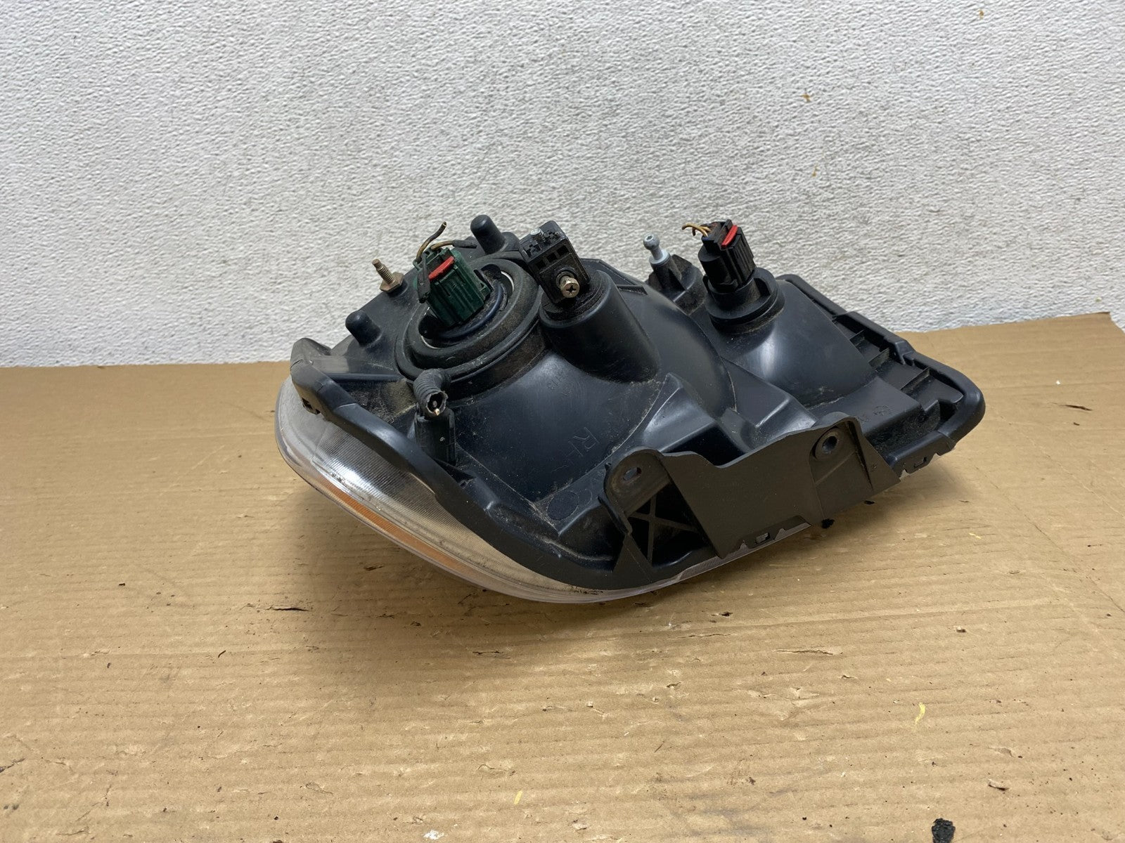 2007 2008 2009 Chrysler Aspen Right Passenger RH Halogen Headlight AG9016 DW5