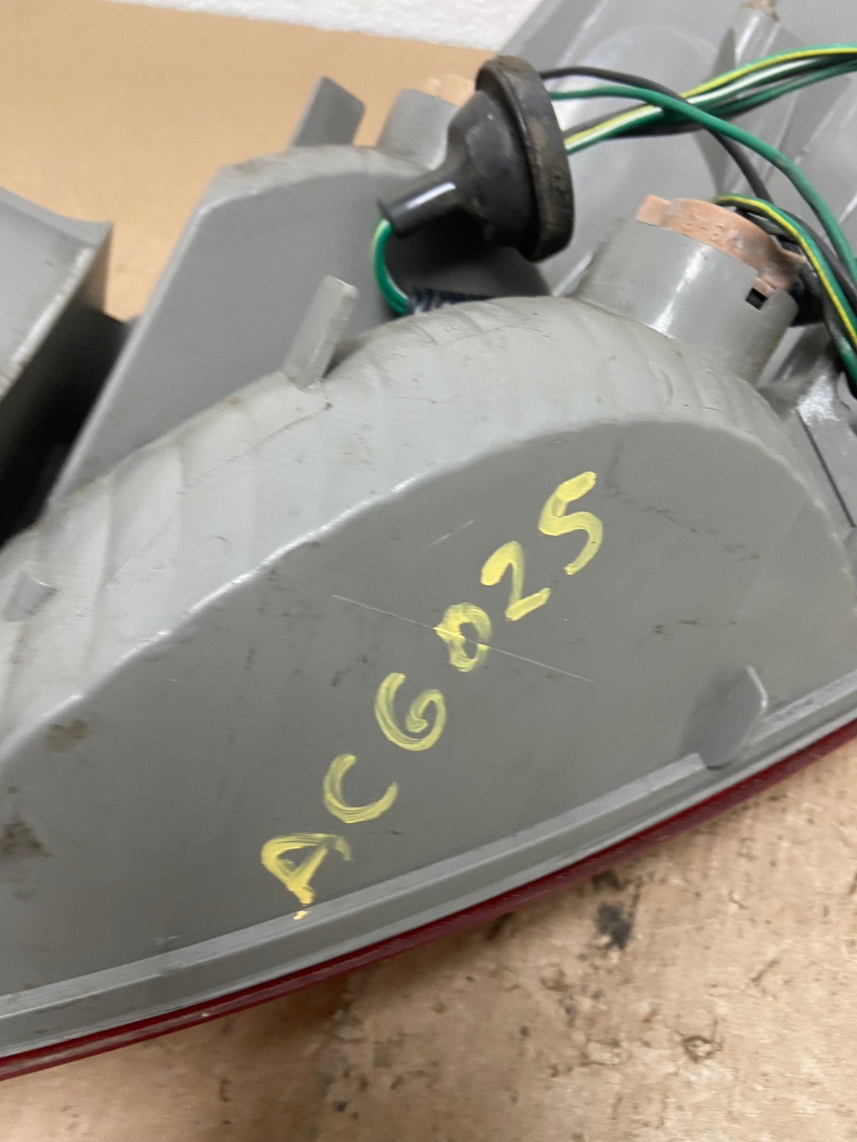 2008 to 2015 Nissan Rogue Left Driver Lh Side Tail Light AC6025 LK6