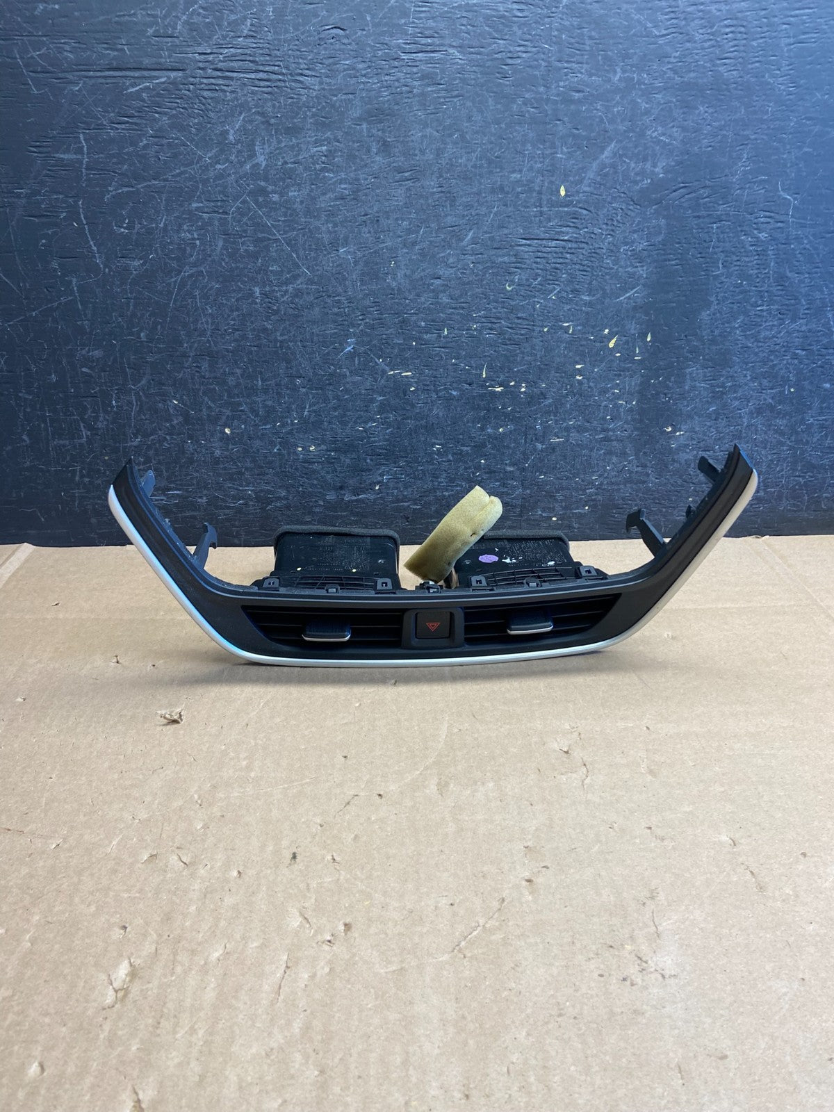 2016 2018 Nissan Maxima Center Dash Vent Ac Air Vent Trim Panel Bezel AI6324 DW0