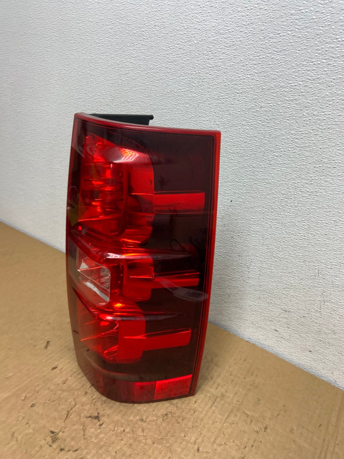2008-2014 Chevrolet Tahoe Suburban Right Passenger Rh Tail Light AC8245 LK1