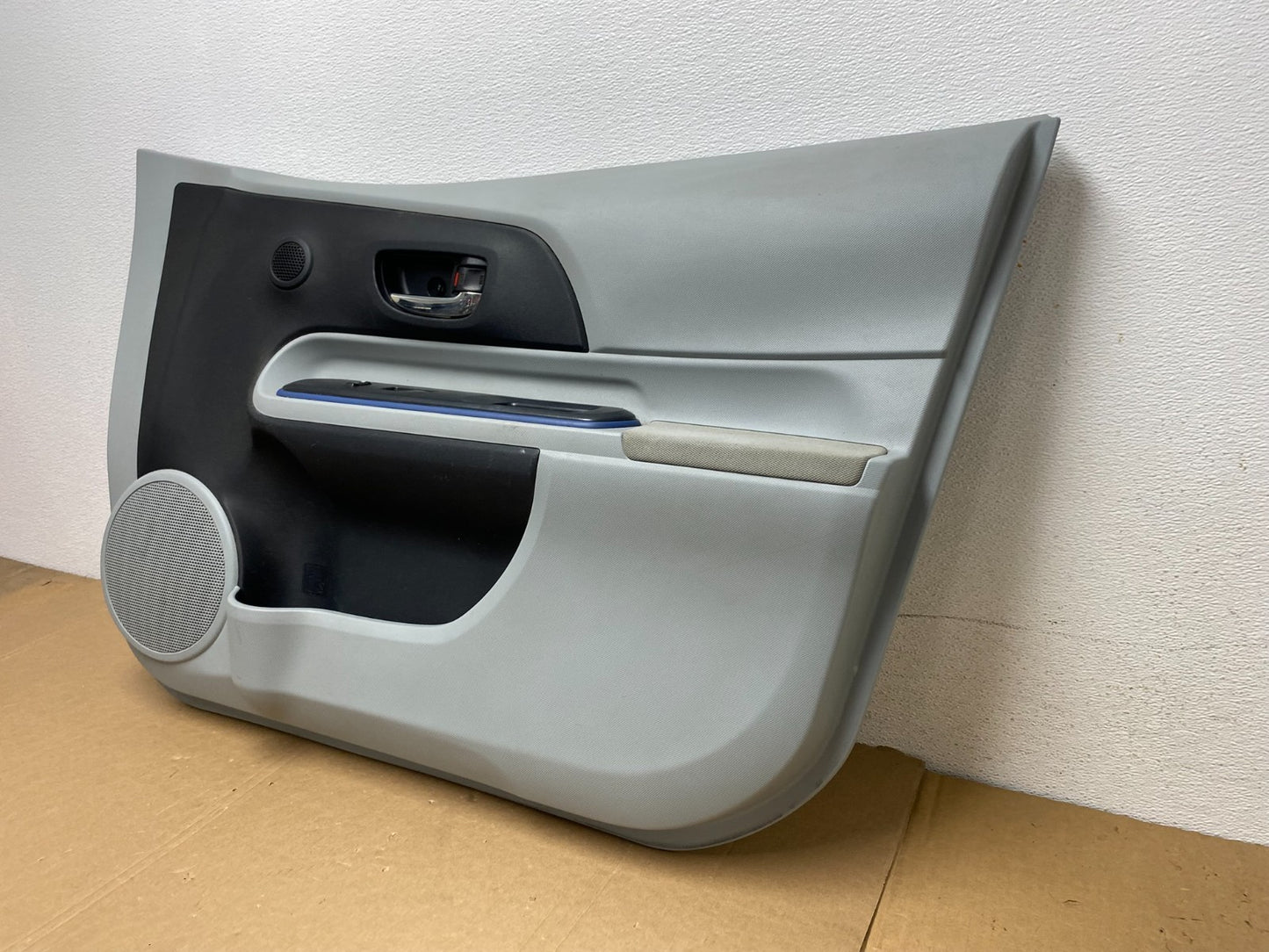 2012 - 2014 Toyota Prius C Front Right Passeger Door Trim Cover Panel AD78631