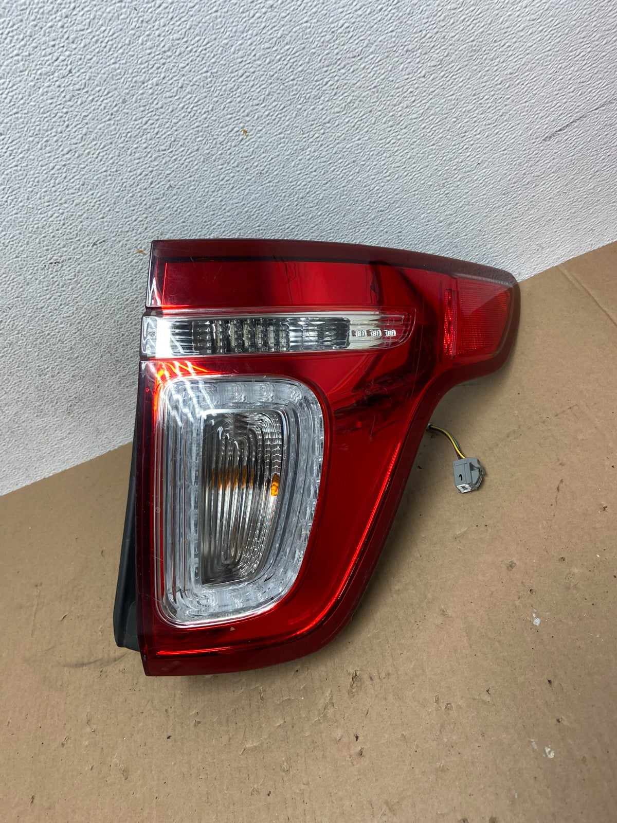 2011-2015 Ford Explorer Police Package Right Passenger Side Tail light AD6495 DW0