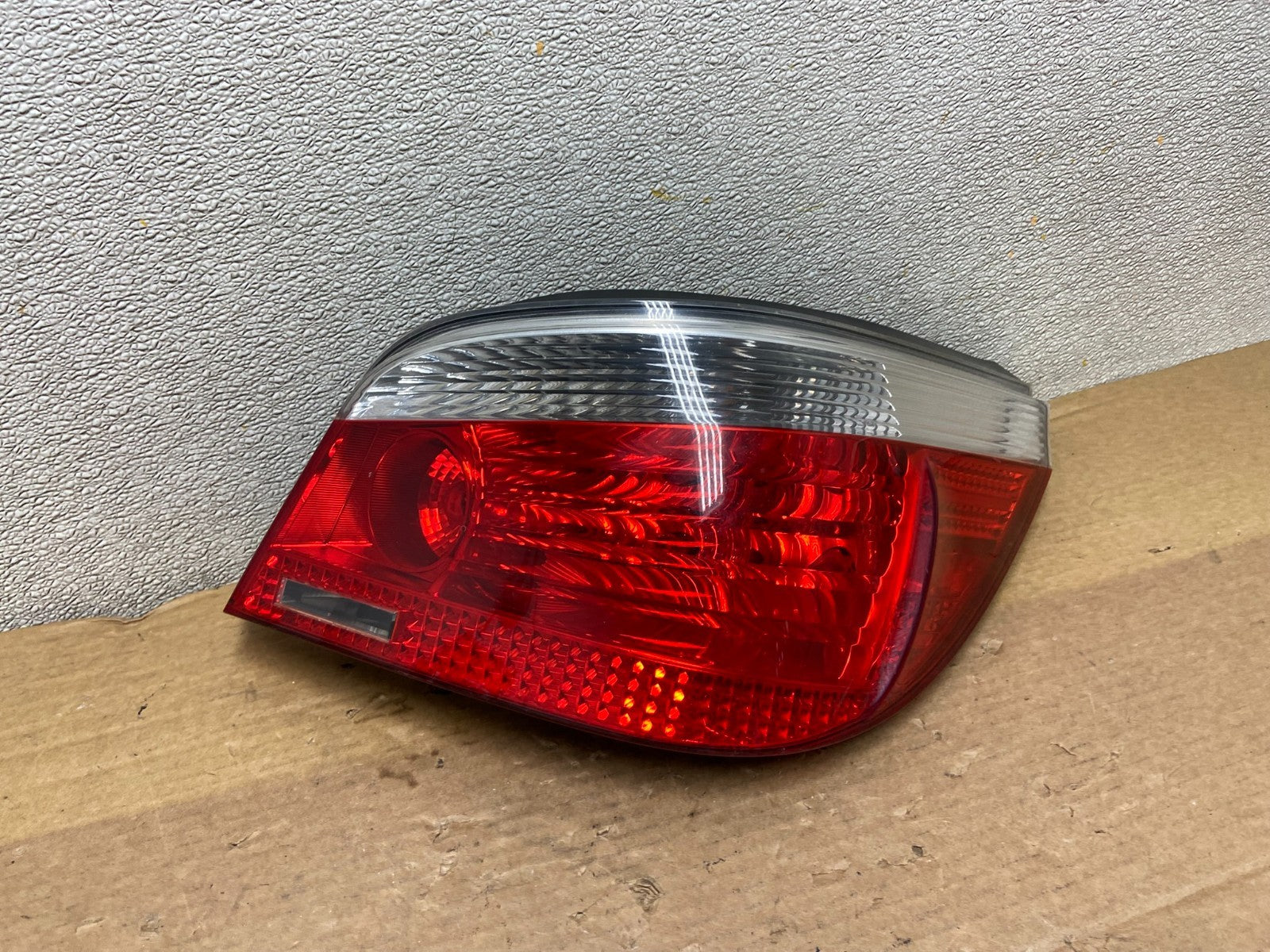 2004 - 2007 BMW 5 Series E60 Right Passenger RH Side Tail Light OEM AB5184 LK0