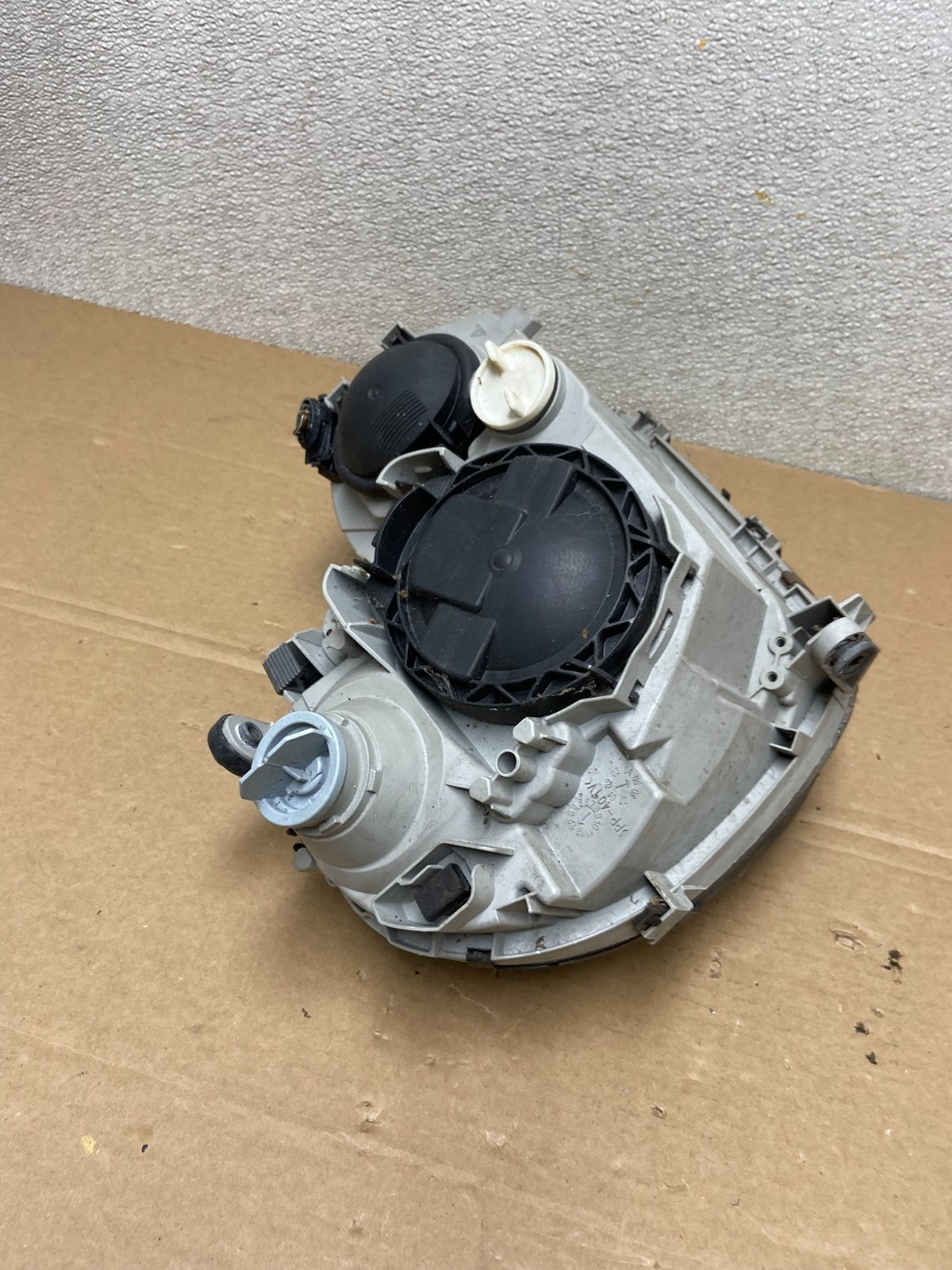 2005 to 2007 Mercedes-Benz C-Class Left Driver LH Side Headlight OEM AB4455 DW8
