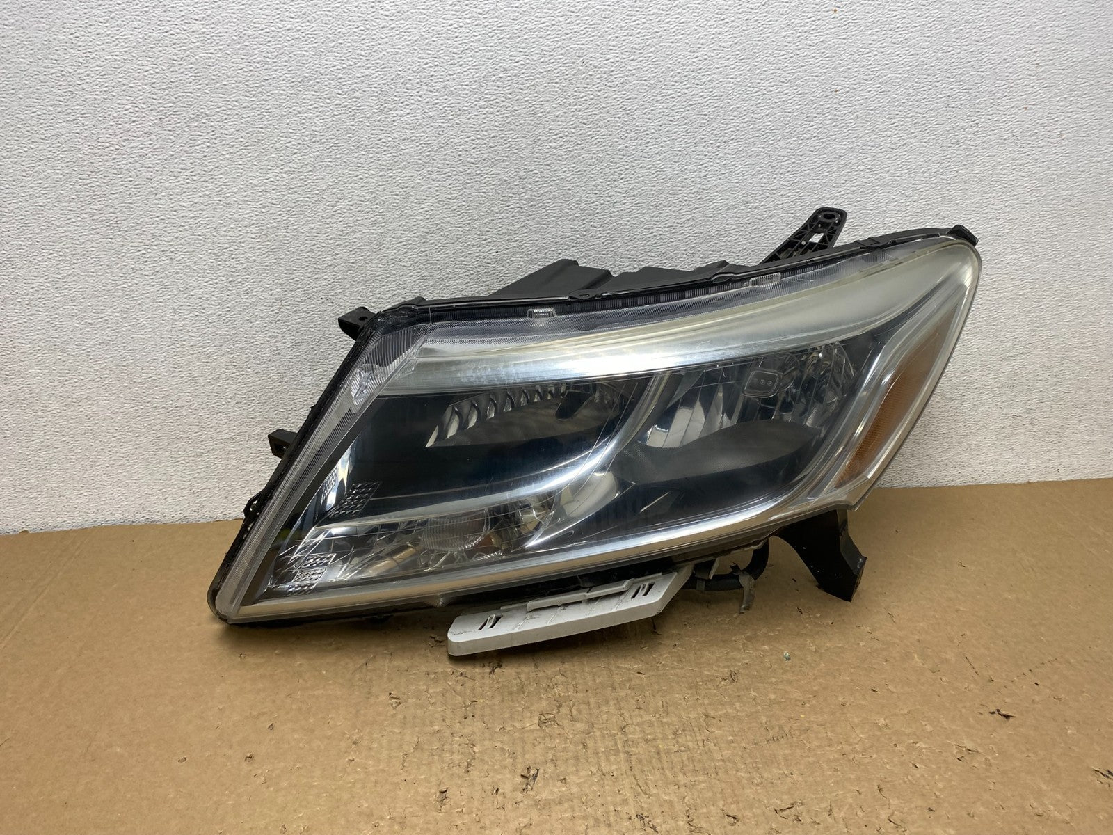 2013 - 2016 Nissan Pathfinder Left Driver LH Side Headlight Halogen AF8198 D0